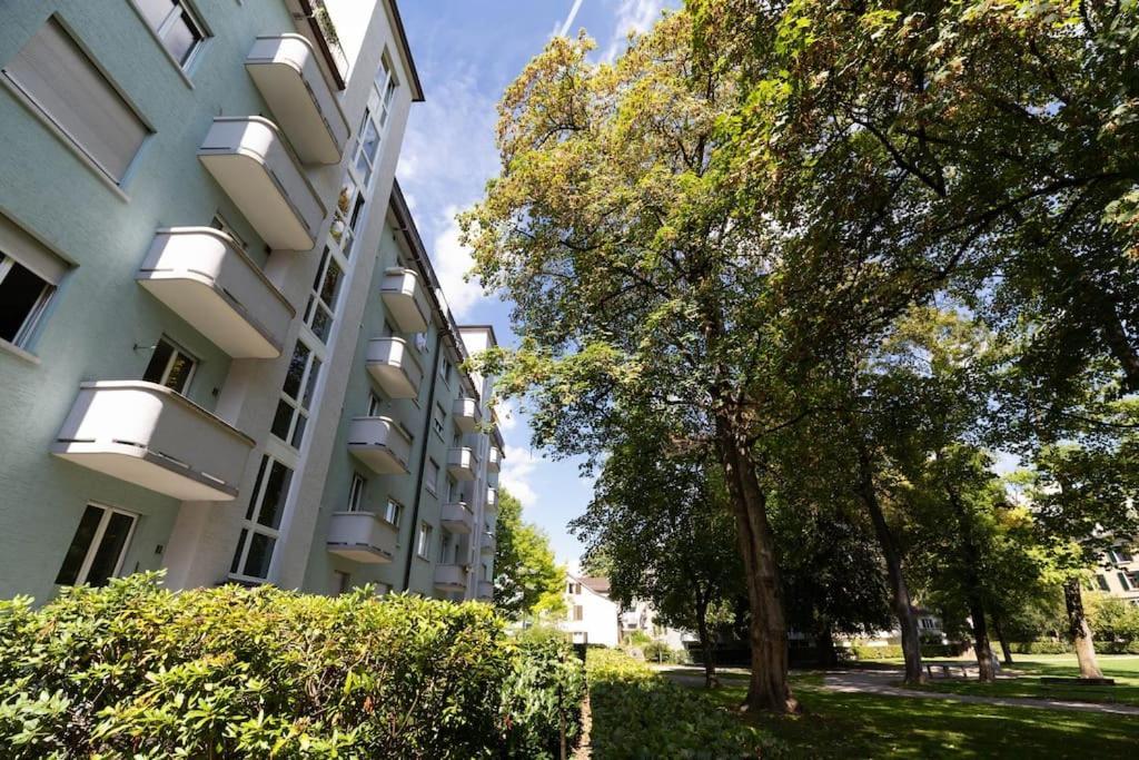 Very Spacious Studio In City Center - Parkview 4 ซูริก ภายนอก รูปภาพ