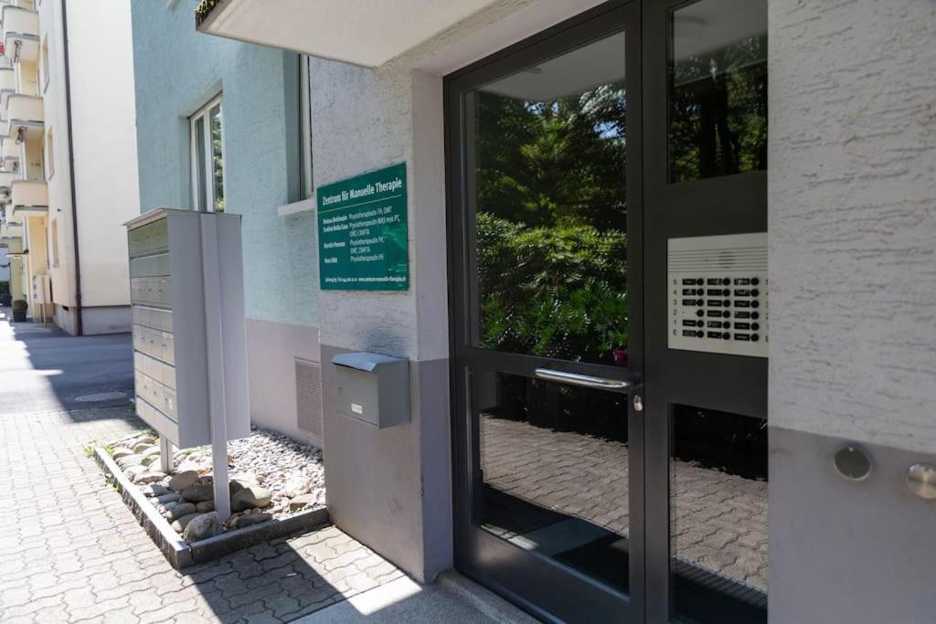 Very Spacious Studio In City Center - Parkview 4 ซูริก ภายนอก รูปภาพ